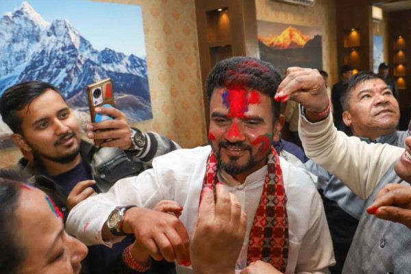 भक्तपुर–२ मा महेश बस्नेतलाई हराउँदै राजीव खत्री विजयी